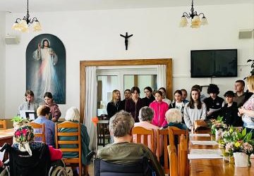Majówka w Domu Wczasowo- Rehabilitacyjnym im. św. Brata Alberta Caritas Archidiecezji Krakowskiej w Zembrzycach