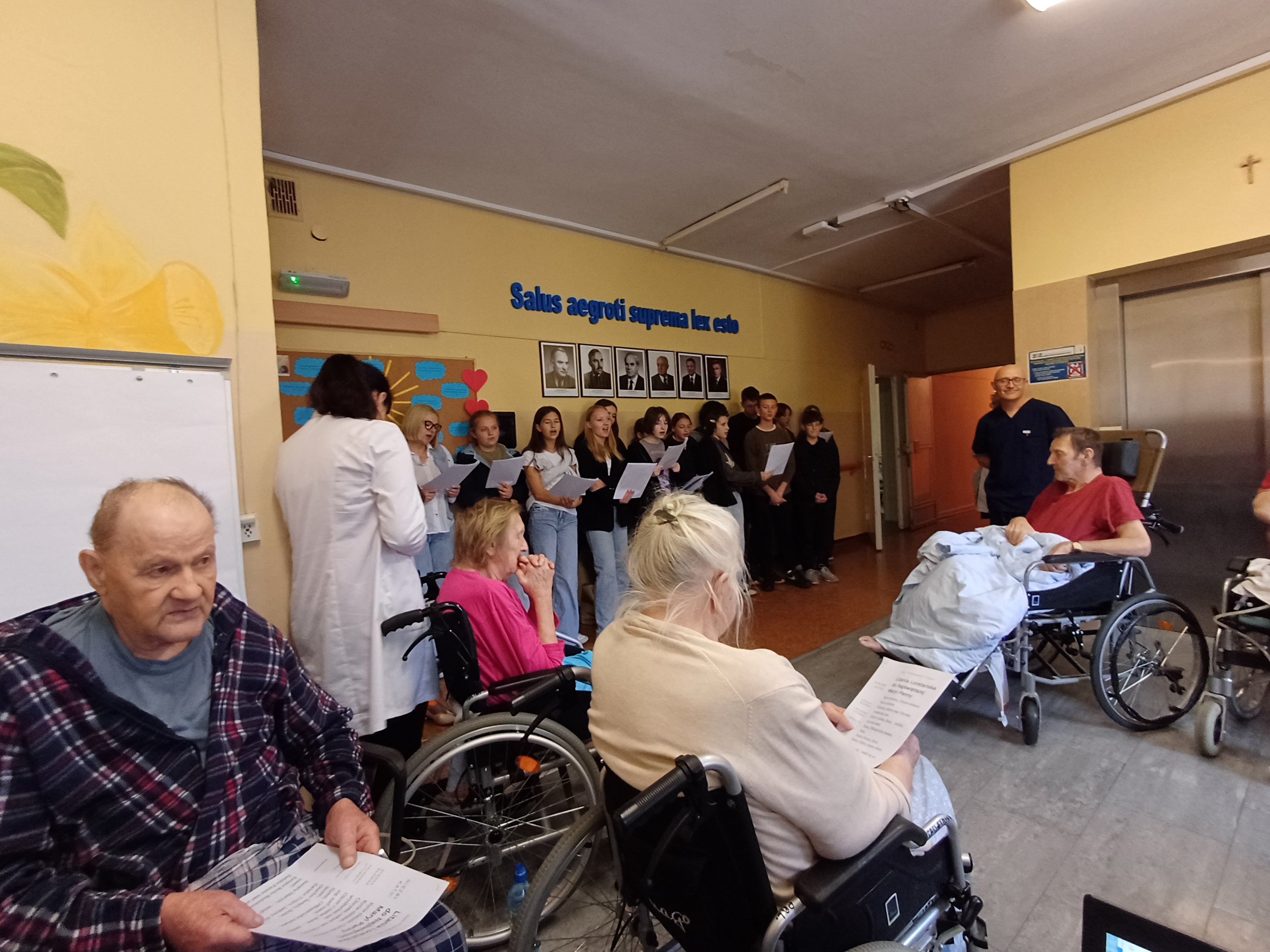 Majówka w szpitalu na Oddziale Opieki Paliatywnej w Makowie Podhalańskim