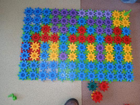 Zagrody z Bullerbyn wykonane z klocków korbo.