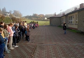 Akcja Sprzątania Świata pod hasłem: „Wszystkie śmieci są nasze”.
